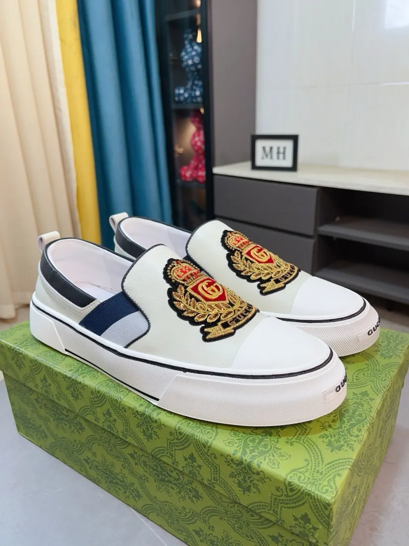 Men's shoes 💰458🌹🌹GUCCI [Gucci] New high-end brand of men's shoes, the latest fashionable casual men's shoes, trendy and versatile, relaxed and sporty style, uppers imported from Italy, first-layer cowhide, genuine leather lining, and ultra-fine workmanship. Original personalized fashionable rubber wear-resistant outsole, light and comfortable on the foot, size 38-44